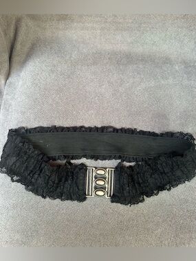Vintage black lace stretch belt large